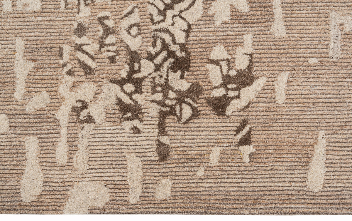 Ivory distressed traditional handmade wool and silk rug