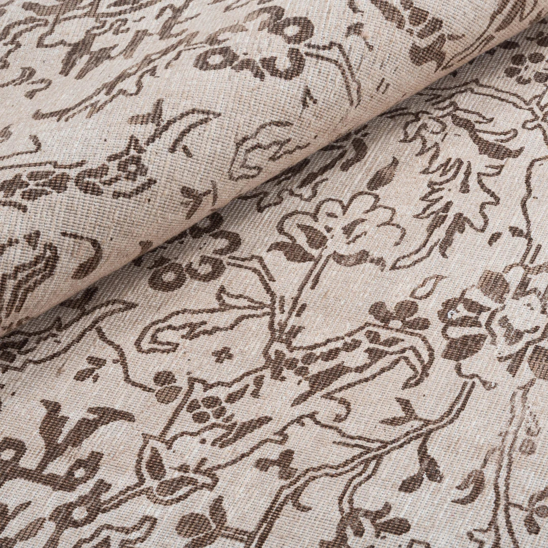 NP-001_CHOCOLATE-BROWN_Runner_3.webp